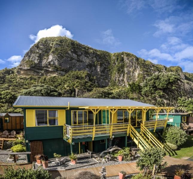 Punakaiki Beach Hostel Экстерьер фото