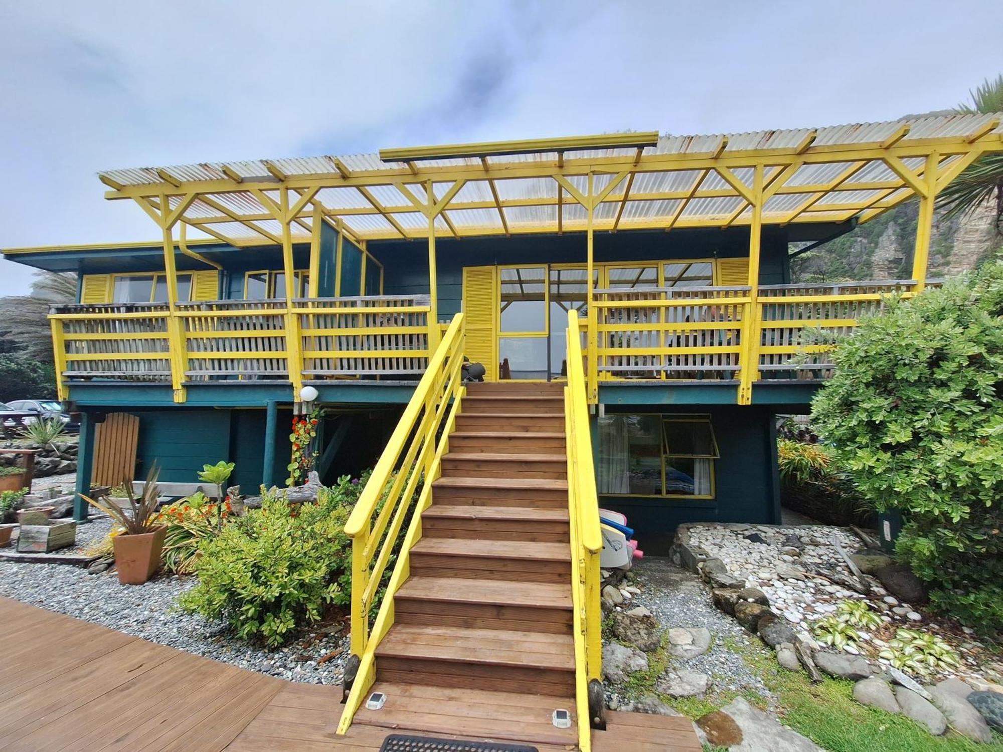 Punakaiki Beach Hostel Экстерьер фото