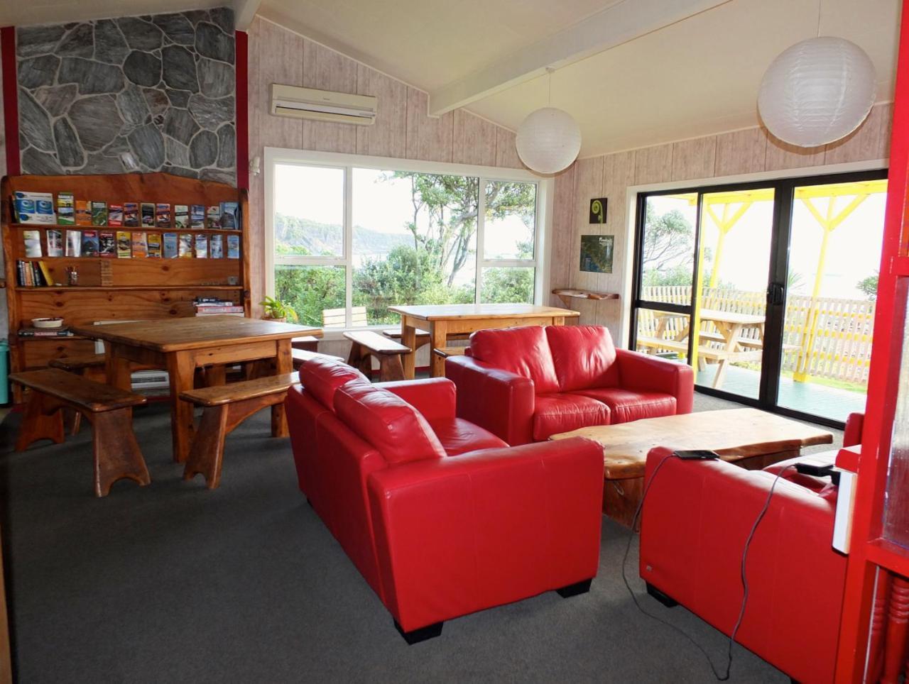 Punakaiki Beach Hostel Экстерьер фото