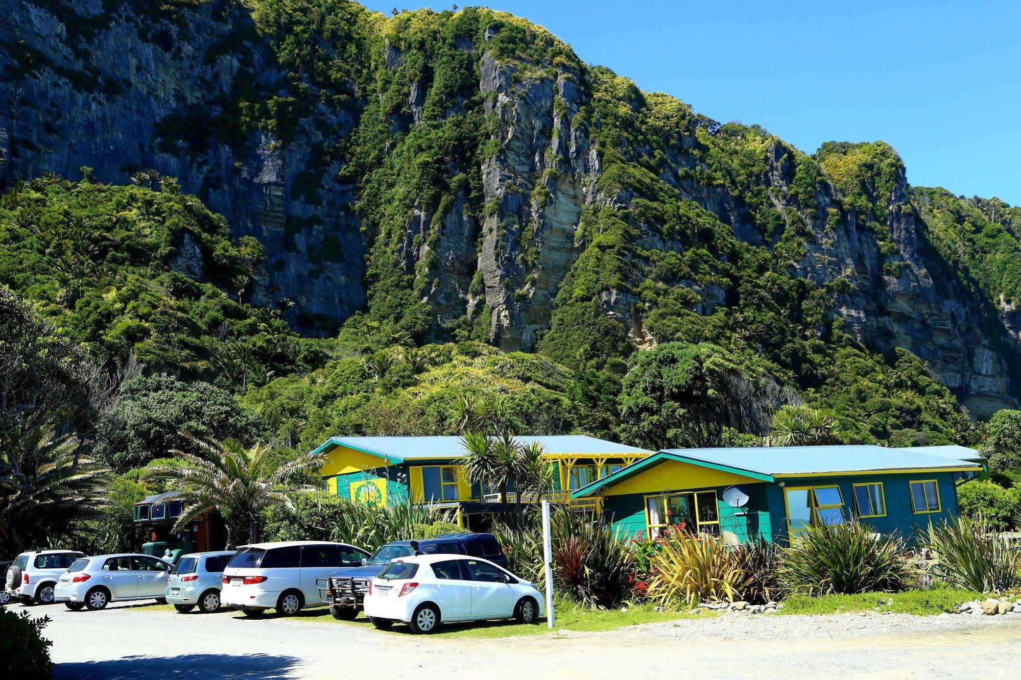 Punakaiki Beach Hostel Экстерьер фото